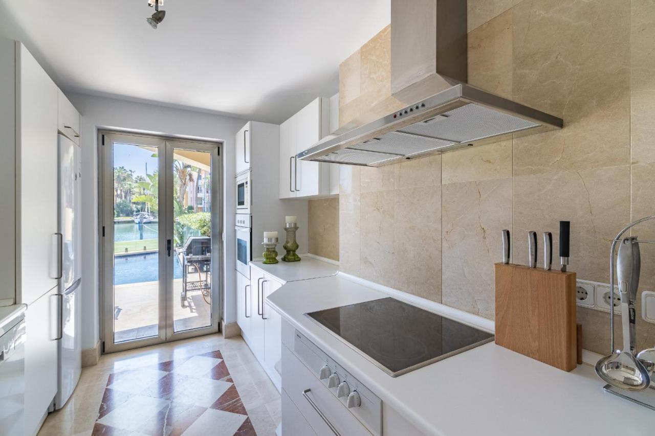 Waterside Apartment In Sotogrande Marina With Private Pool San Roque  Exterior foto