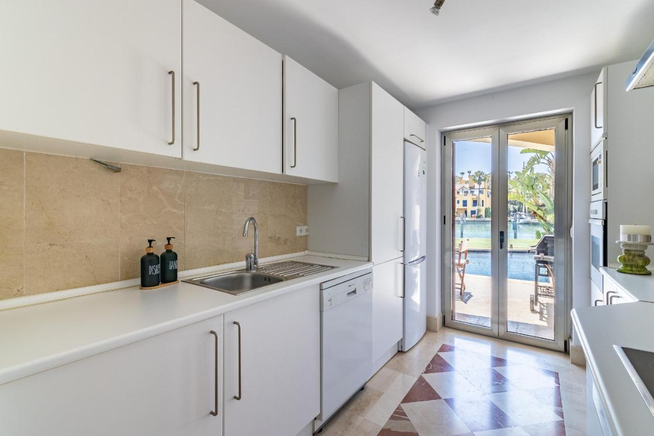 Waterside Apartment In Sotogrande Marina With Private Pool San Roque  Exterior foto