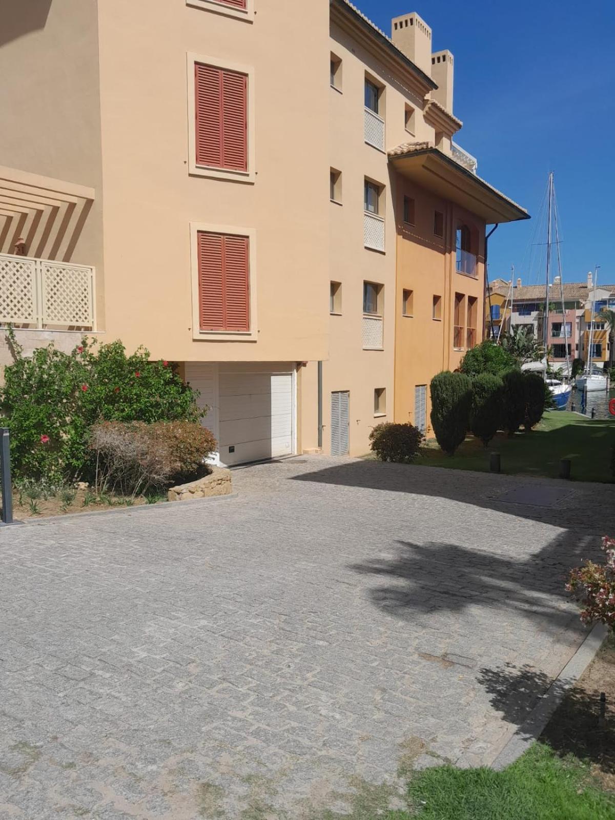 Waterside Apartment In Sotogrande Marina With Private Pool San Roque  Exterior foto