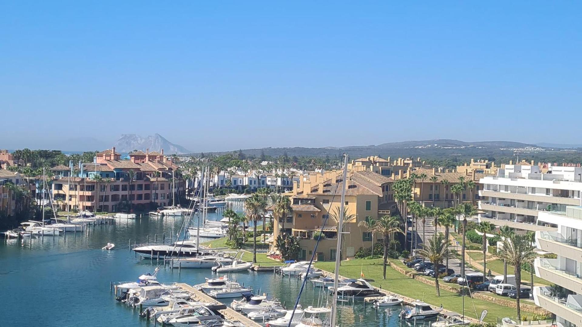 Waterside Apartment In Sotogrande Marina With Private Pool San Roque  Exterior foto