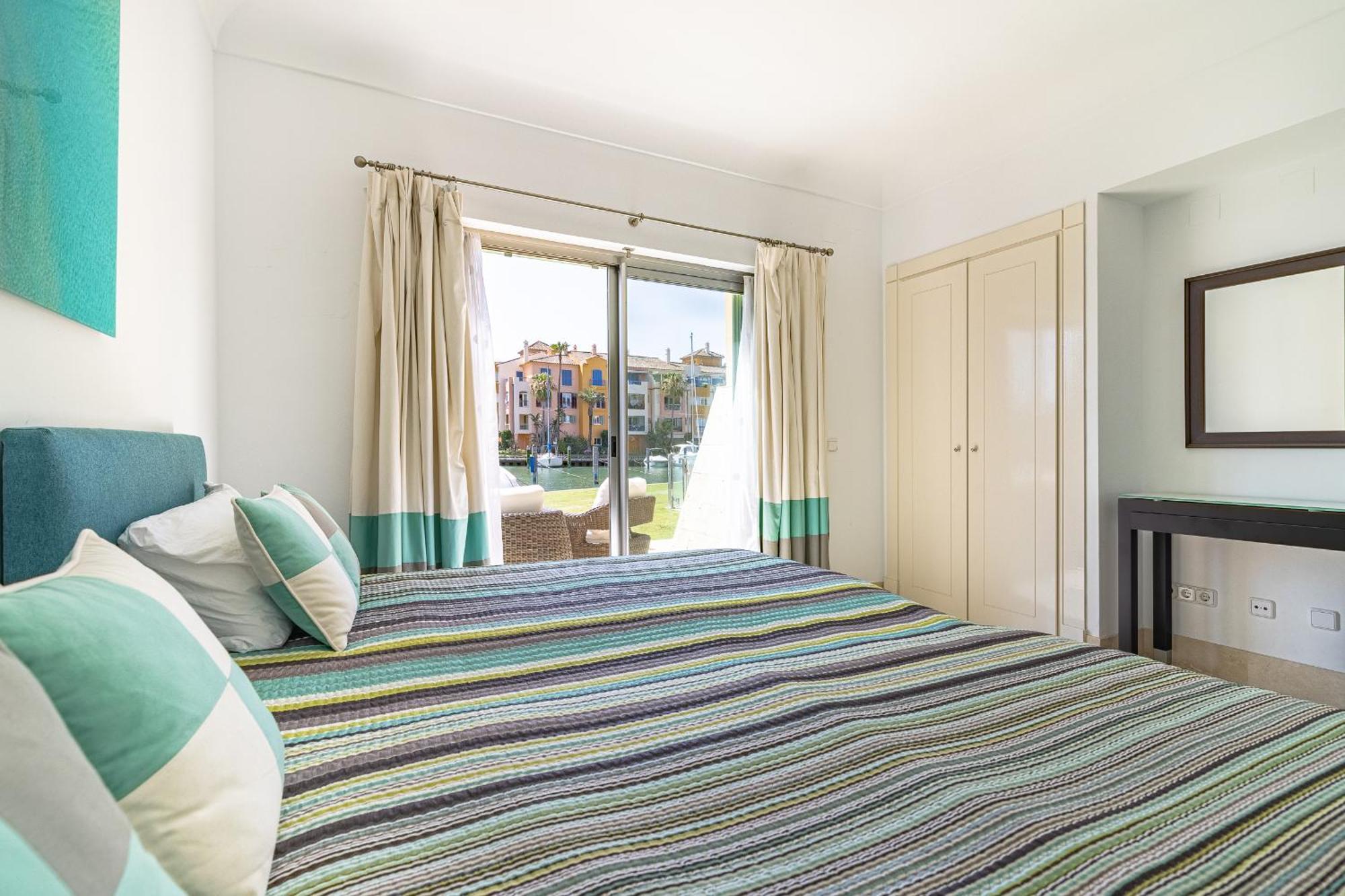 Waterside Apartment In Sotogrande Marina With Private Pool San Roque  Exterior foto