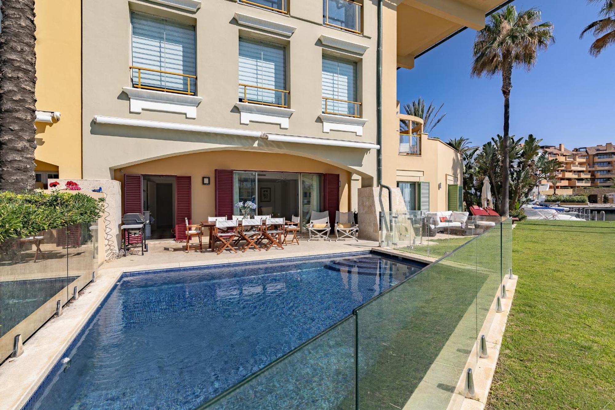 Waterside Apartment In Sotogrande Marina With Private Pool San Roque  Exterior foto